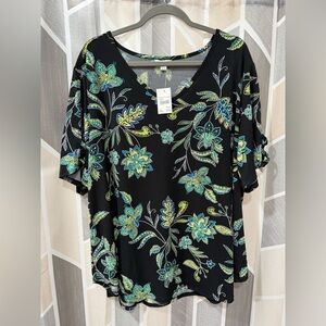 Women’s V-Neck Black Floral Print Top